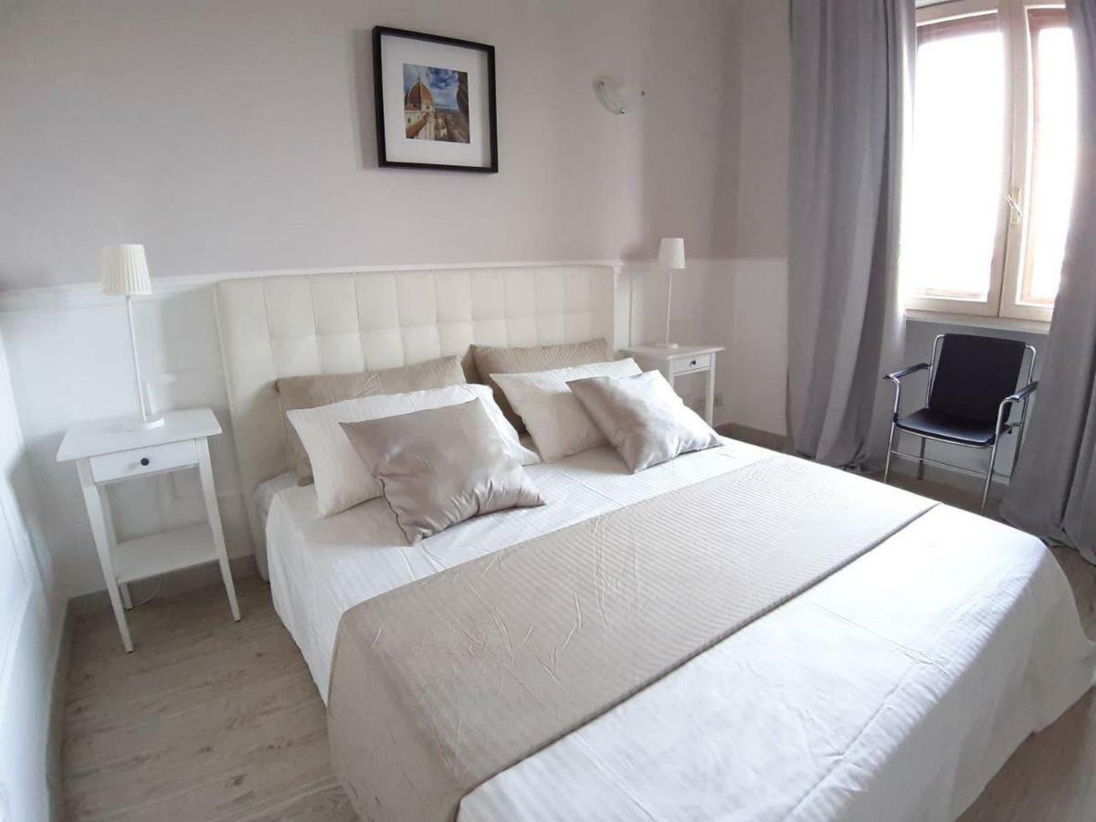 Hs4U Duomo View Art & Design Apartment Close To Central Train Station Florenţa Exterior foto